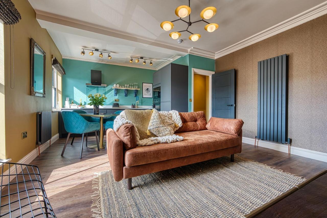 Casa Del Artista - Luxury Apartments, Whitby Esterno foto