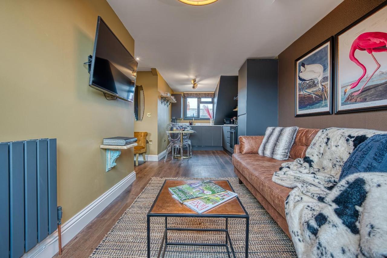 Casa Del Artista - Luxury Apartments, Whitby Esterno foto