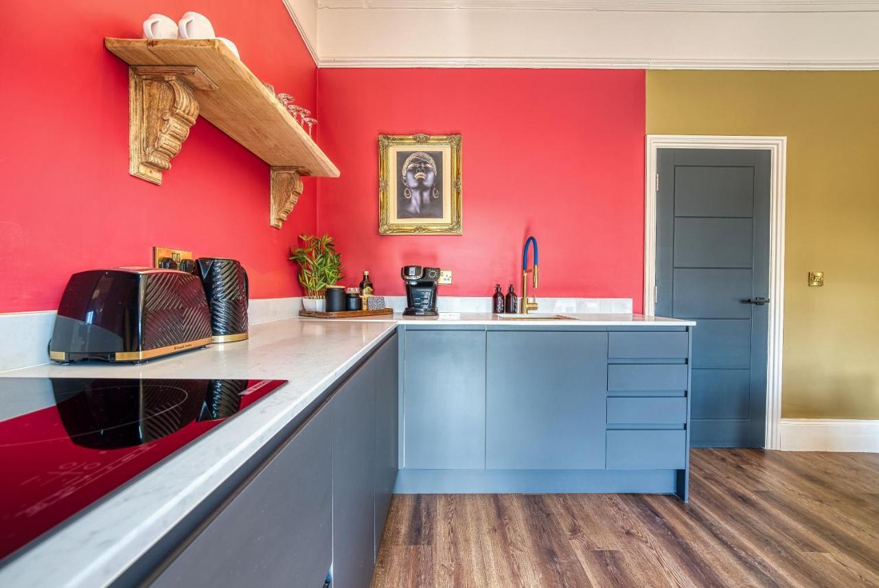 Casa Del Artista - Luxury Apartments, Whitby Esterno foto