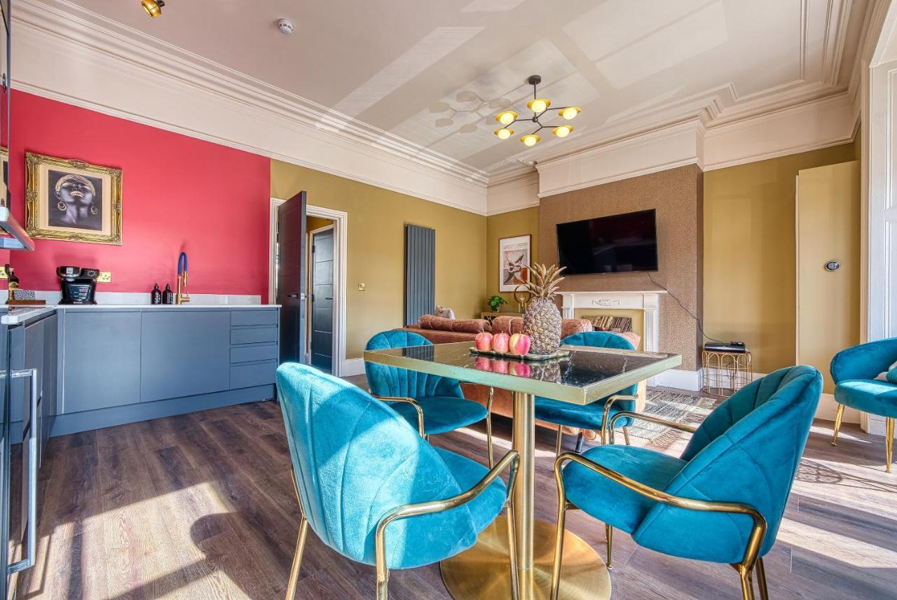 Casa Del Artista - Luxury Apartments, Whitby Esterno foto