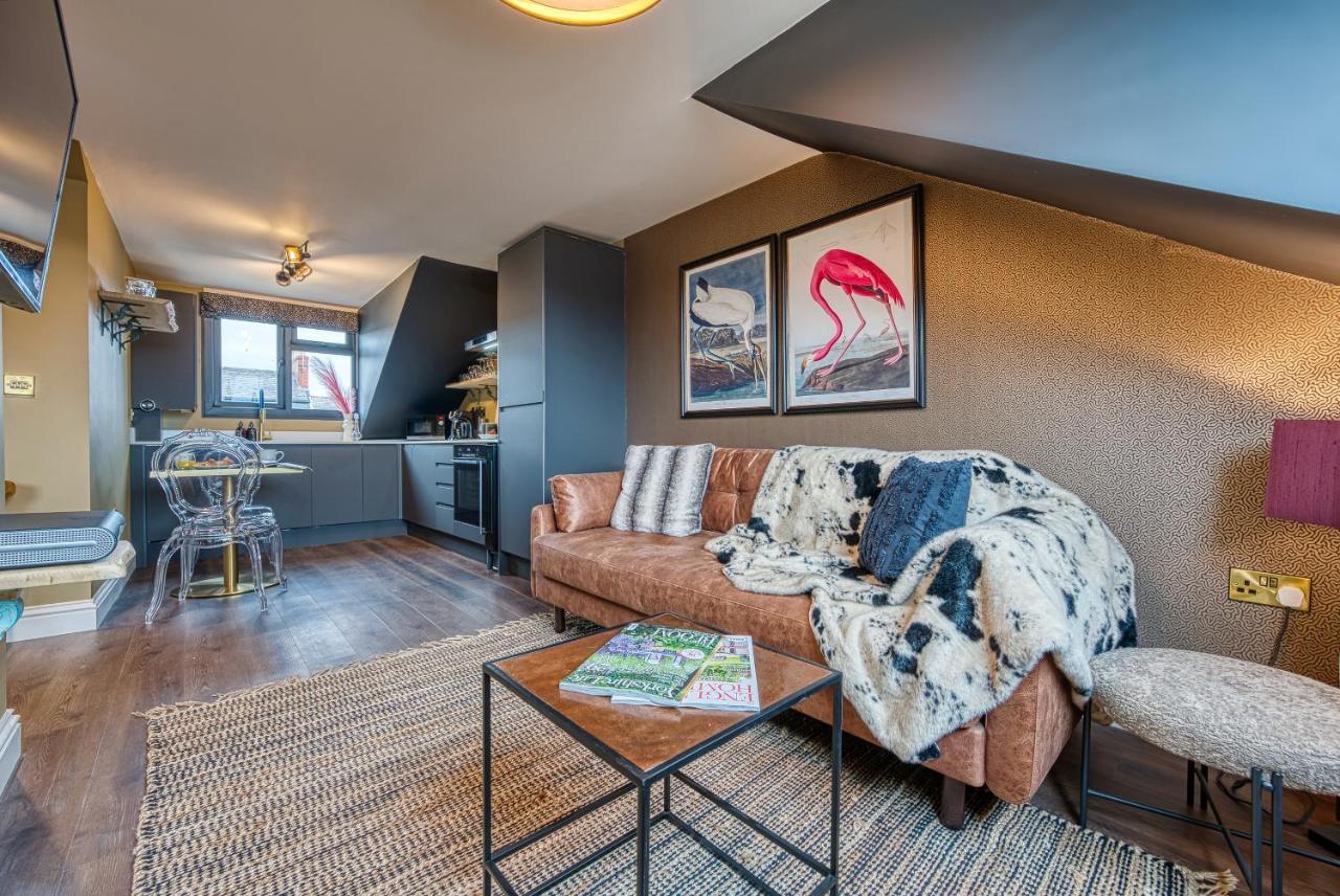 Casa Del Artista - Luxury Apartments, Whitby Esterno foto