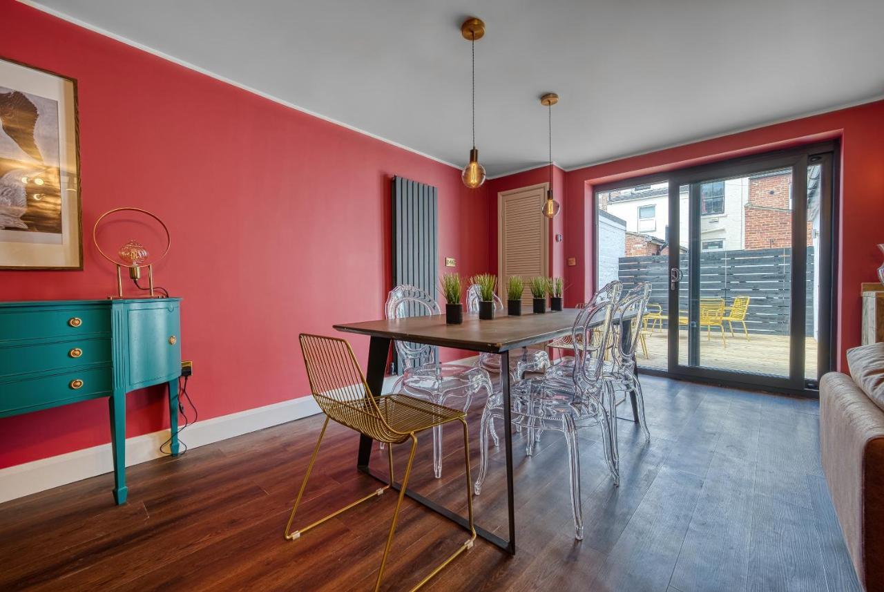 Casa Del Artista - Luxury Apartments, Whitby Esterno foto