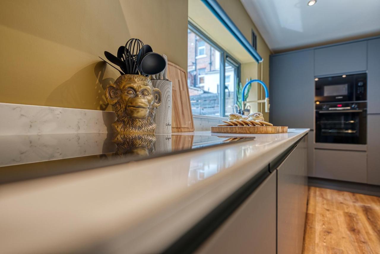 Casa Del Artista - Luxury Apartments, Whitby Esterno foto