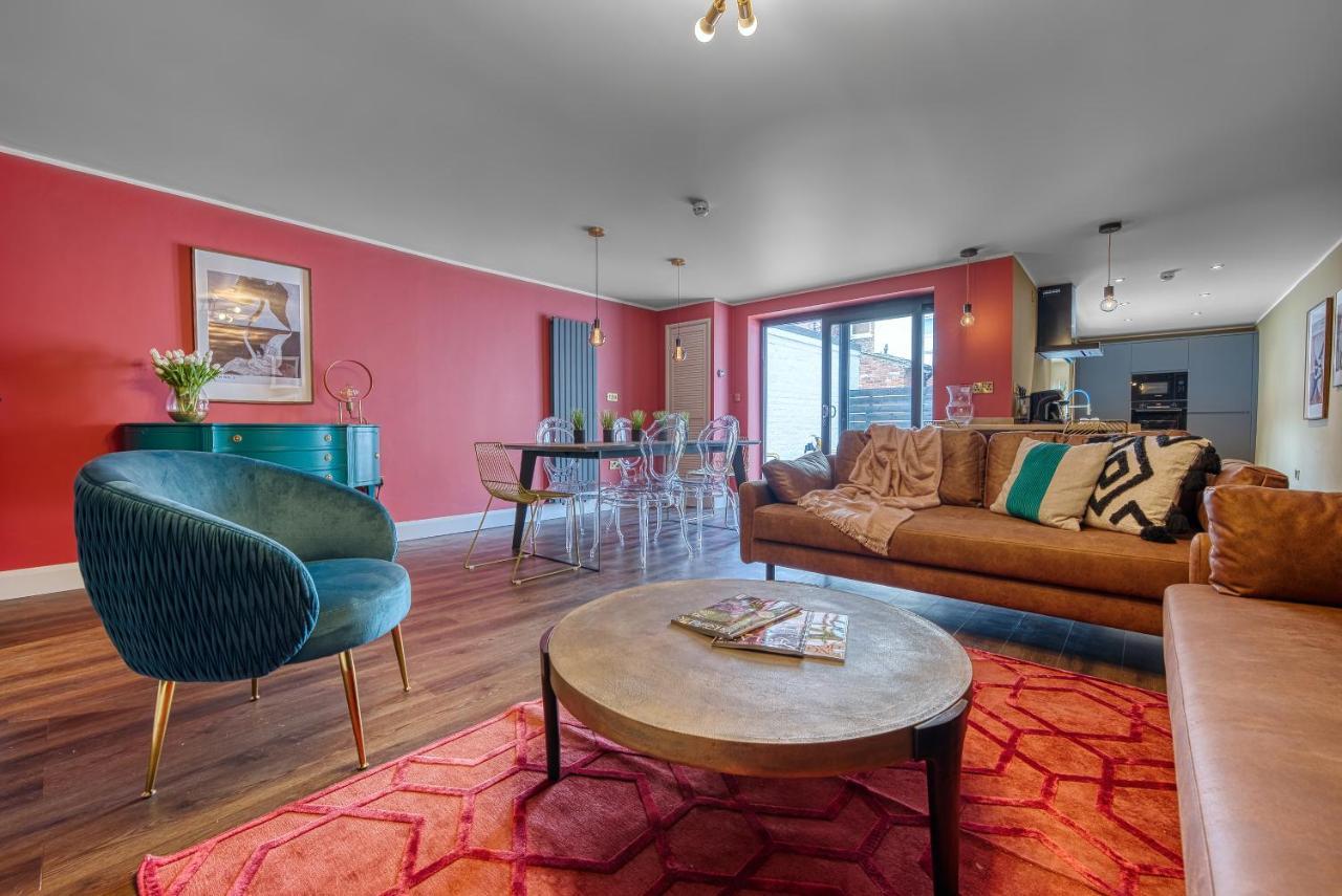 Casa Del Artista - Luxury Apartments, Whitby Esterno foto